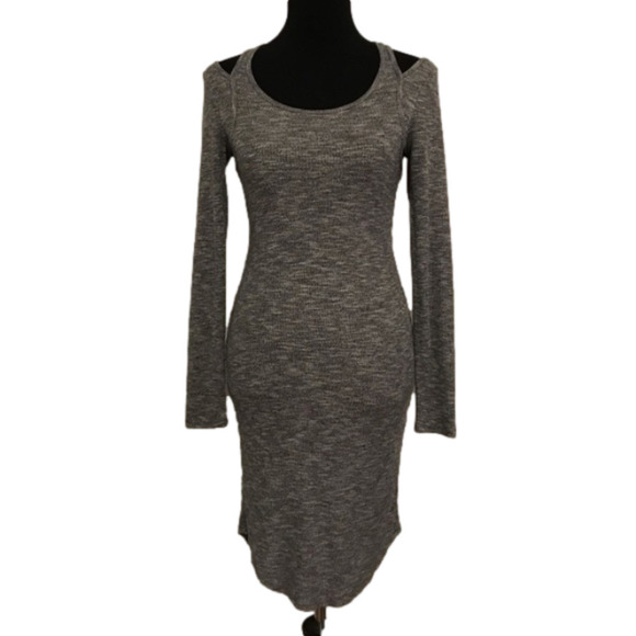 COLD SHOULDER DRESS ✨✨✨ - Picture 1 of 4